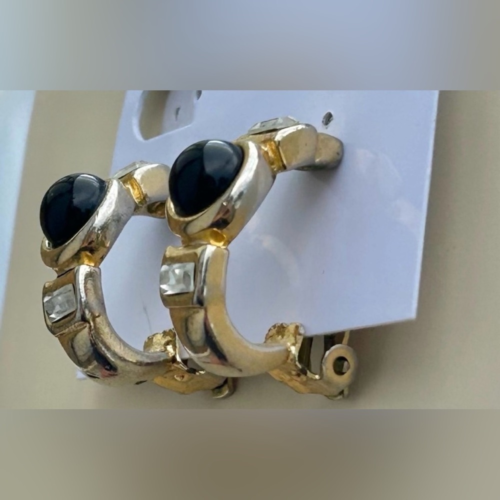 Vintage Black Cabochon Rhinestone Clip Earrings Gold Hoop Earrings Minimalist - Picture 4 of 7